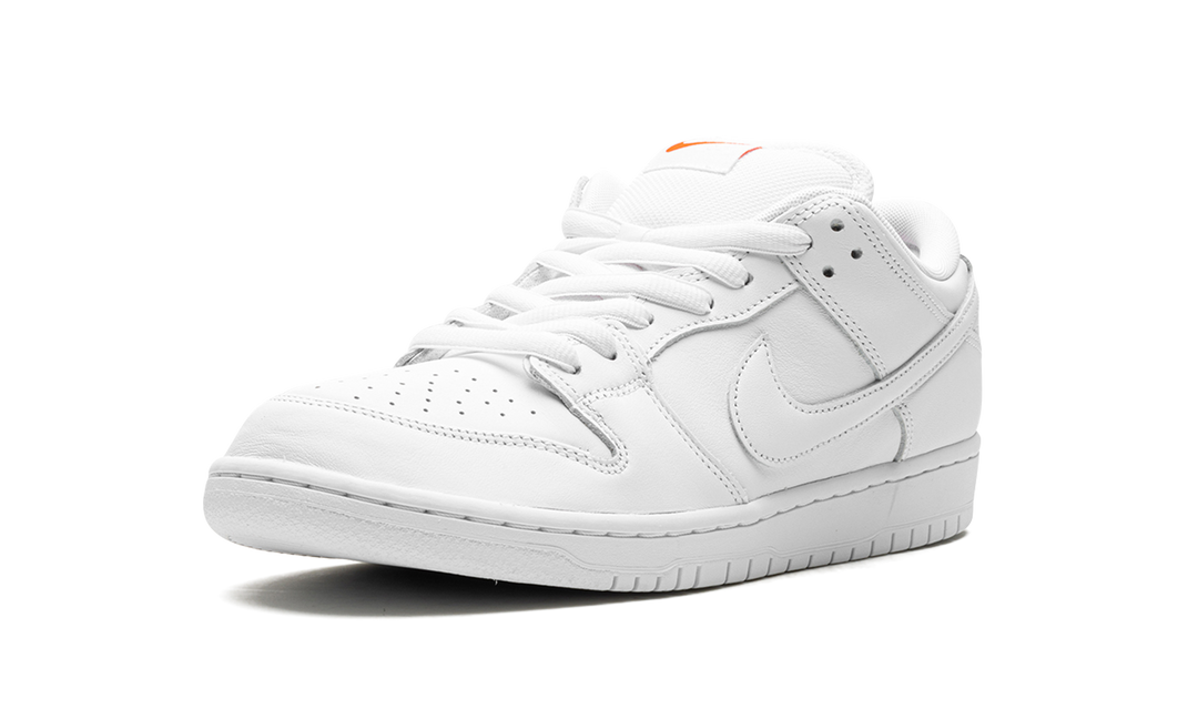 NIKE SB DUNK LOW PRO TRIPLE WHITE