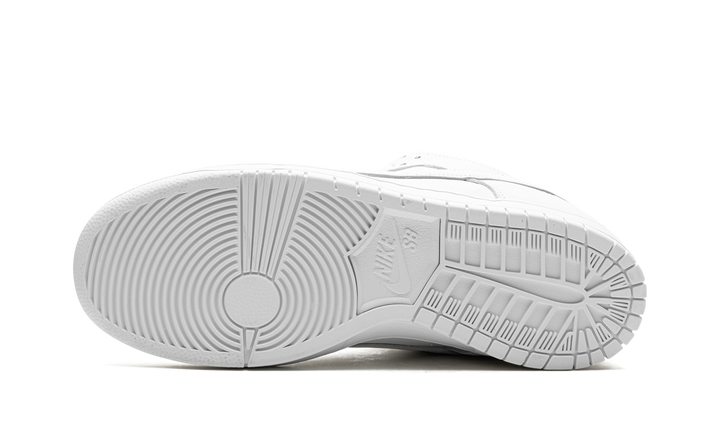 NIKE SB DUNK LOW PRO TRIPLE WHITE