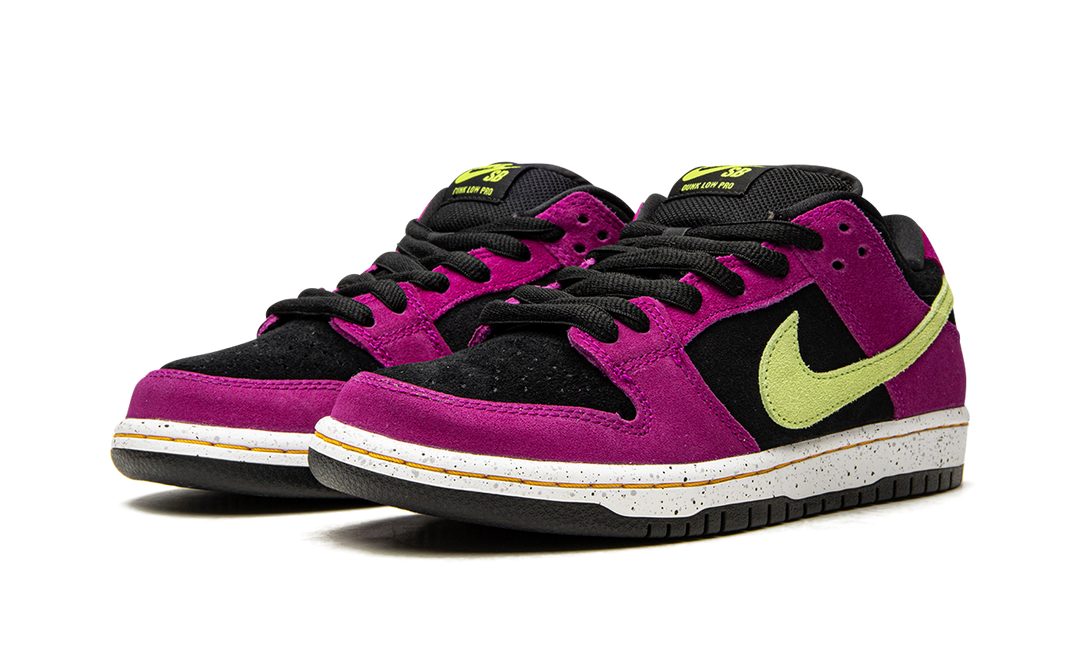 NIKE SB DUNK LOW RED PLUM