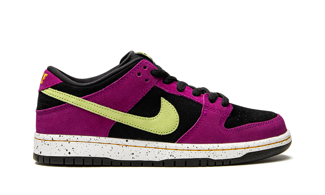 NIKE SB DUNK LOW RED PLUM