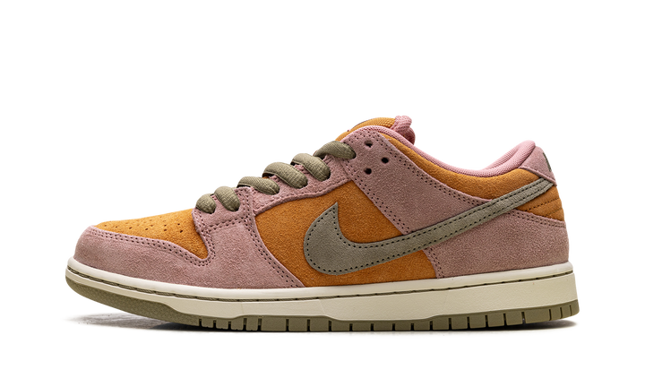 NIKE SB DUNK LOW RED STARDUST