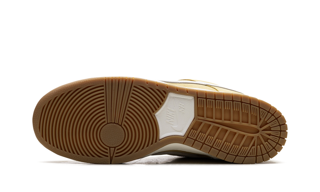 NIKE SB DUNK LOW SATURN GOLD