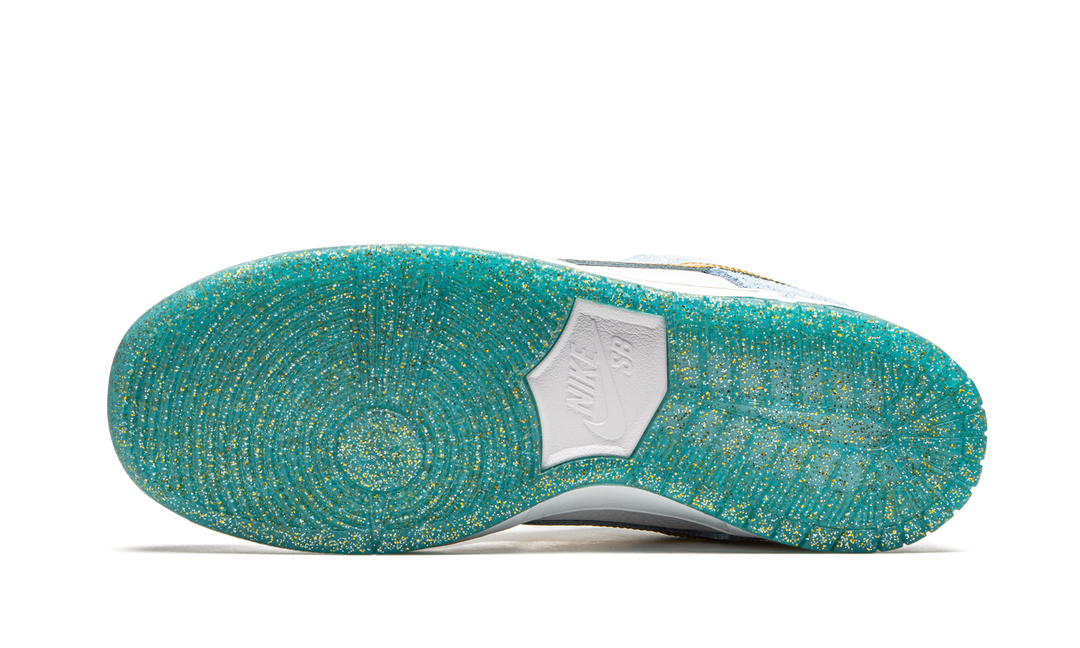 NIKE SB DUNK LOW SEAN CLIVER