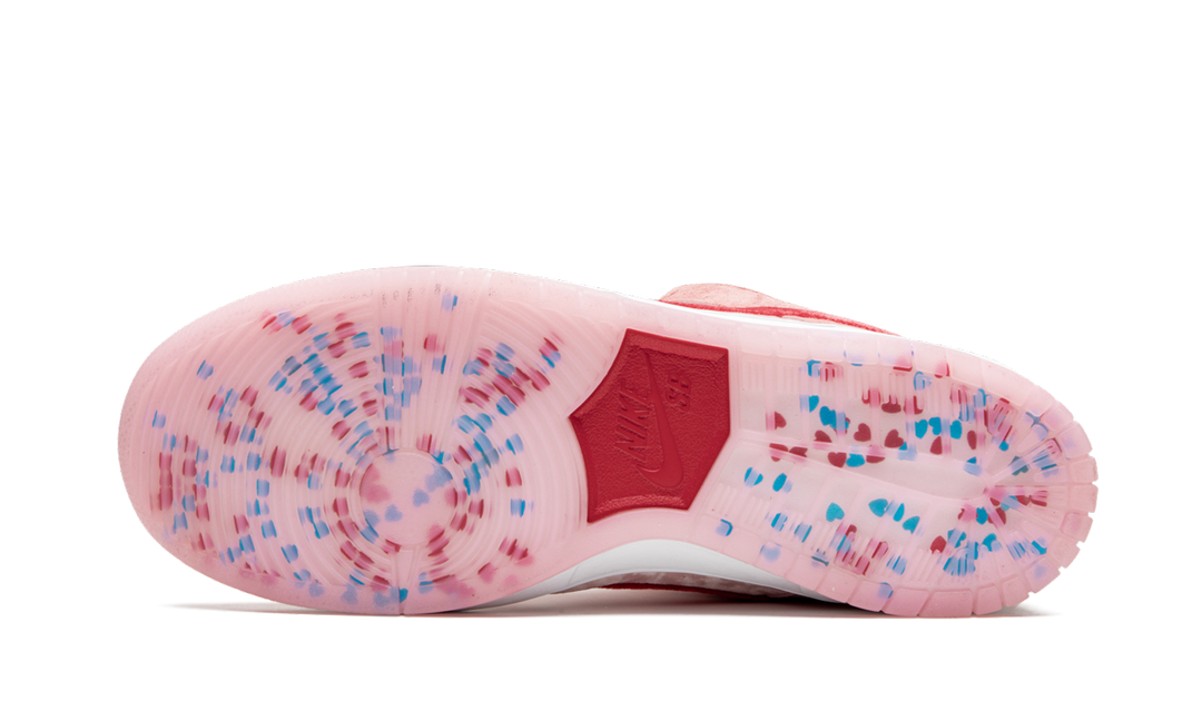 NIKE SB DUNK LOW STRANGELOVE SKATEBOARDS
