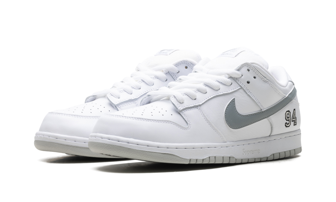 NIKE SB DUNK LOW SUPREME 94 WHITE METALLIC SILVER