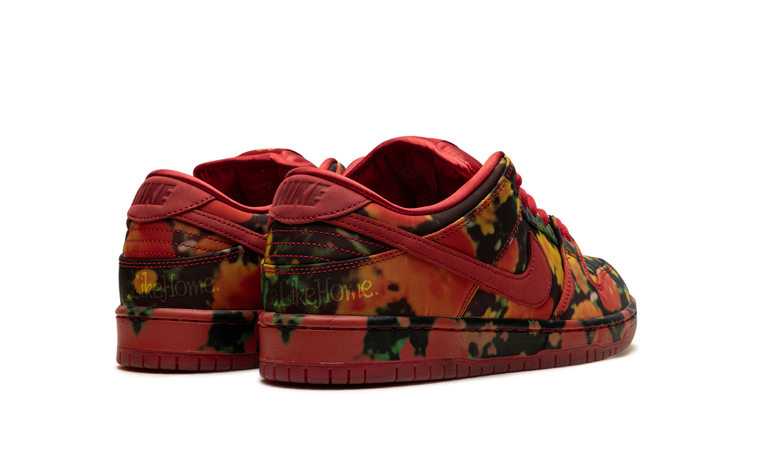 NIKE SB DUNK LOW THE WIZARD OF OZ POPPY FIELD