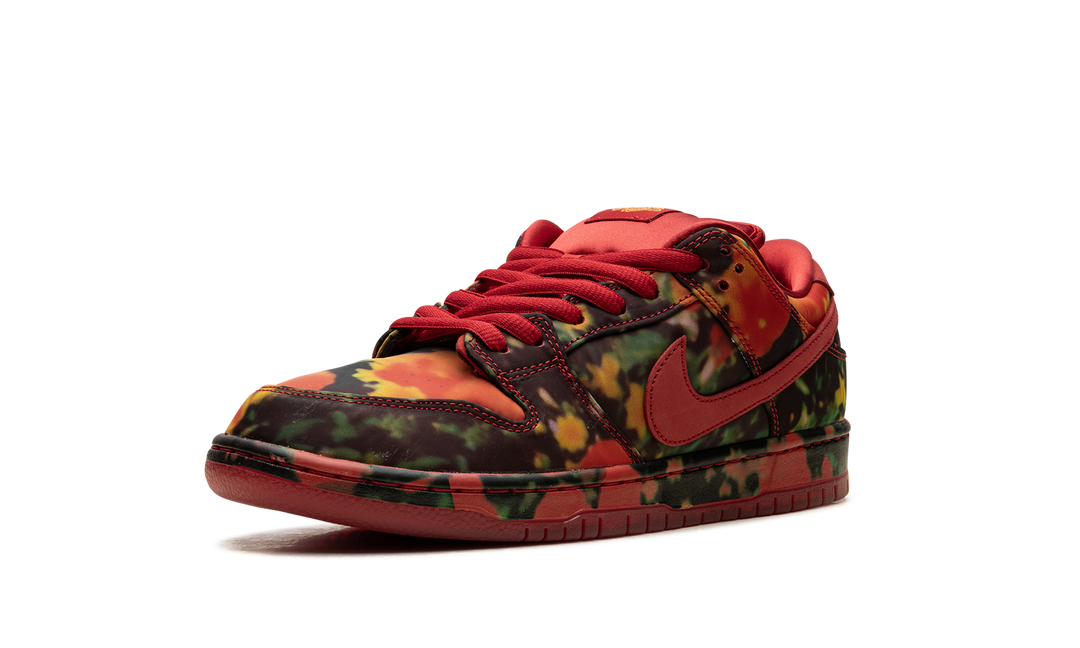 NIKE SB DUNK LOW THE WIZARD OF OZ POPPY FIELD