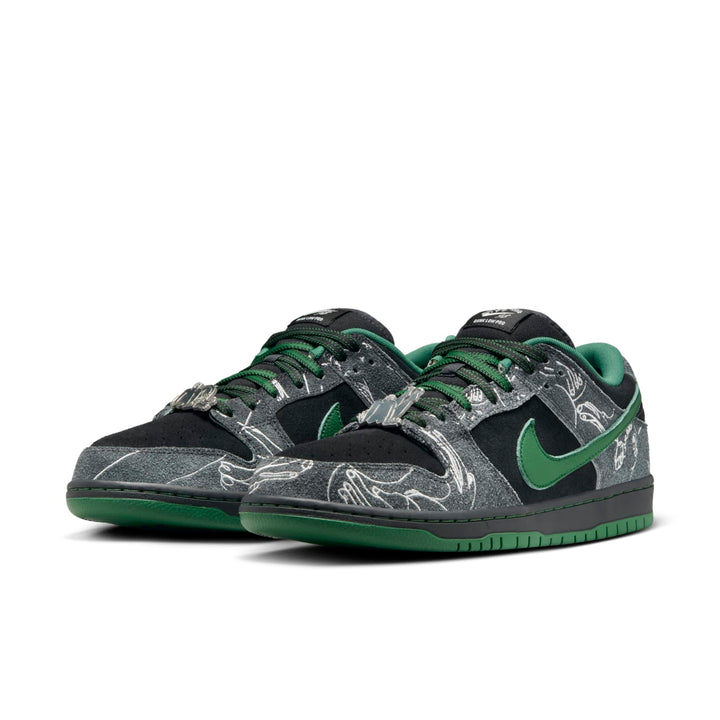 NIKE SB DUNK LOW THERE SKATEBOARDS
