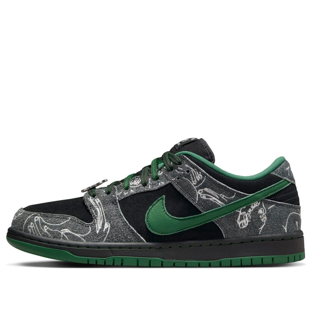 NIKE SB DUNK LOW THERE SKATEBOARDS
