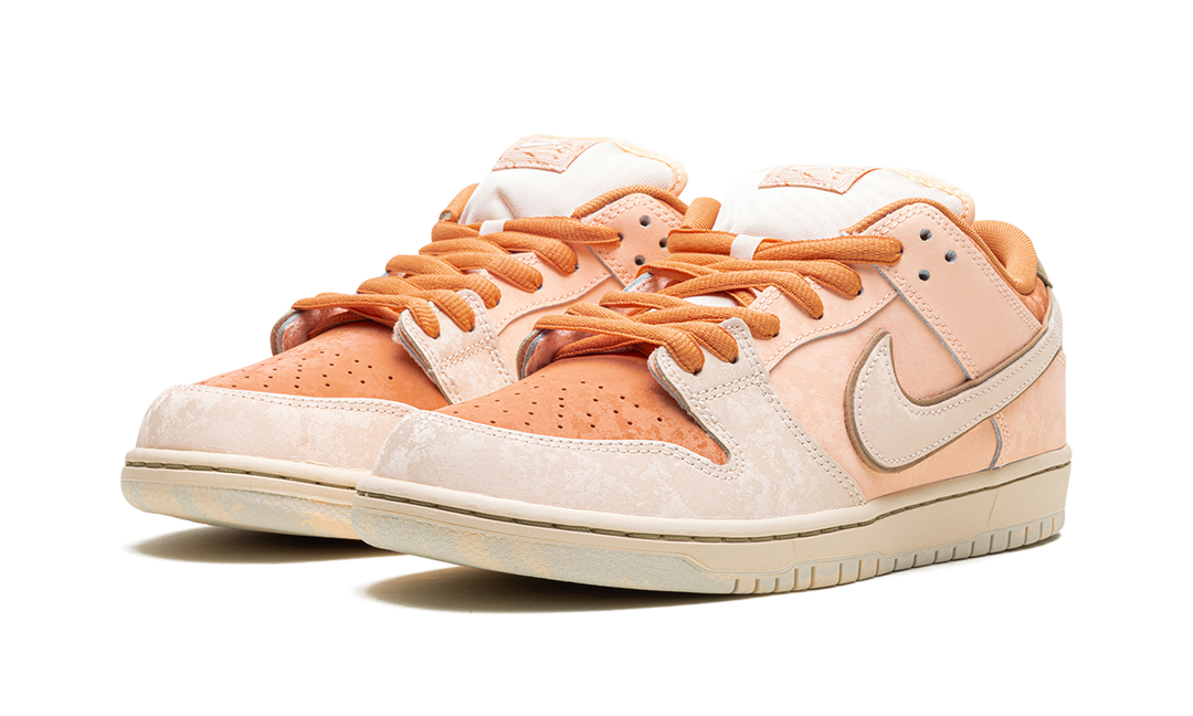 NIKE SB DUNK LOW TROCADÉRO GARDENS