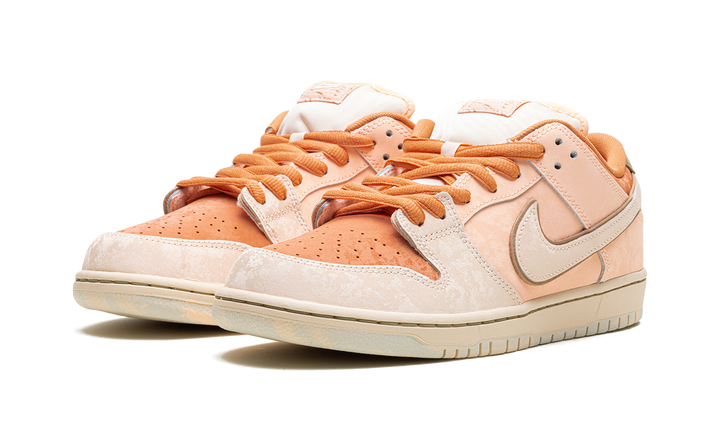 NIKE SB DUNK LOW TROCADÉRO GARDENS