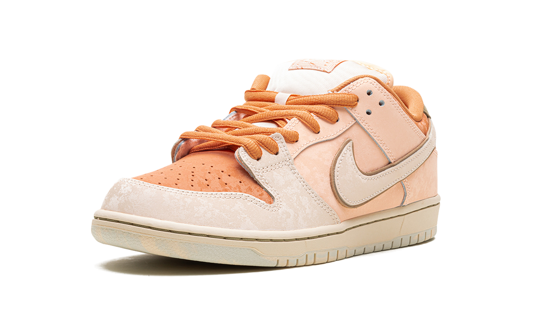NIKE SB DUNK LOW TROCADÉRO GARDENS
