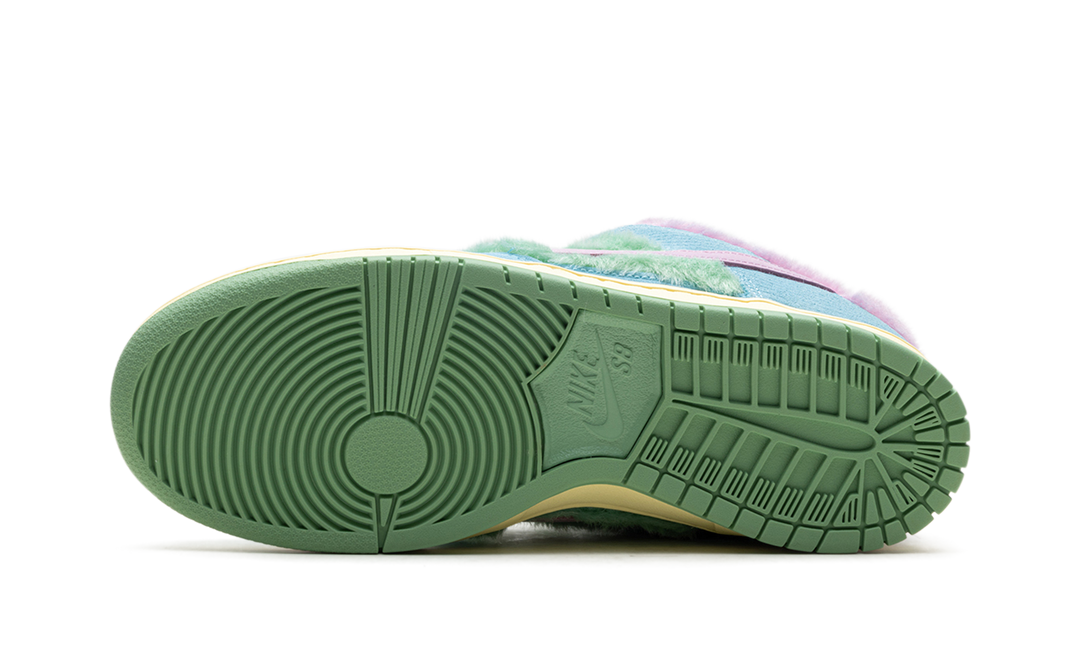 NIKE SB DUNK LOW VERDY VISTY