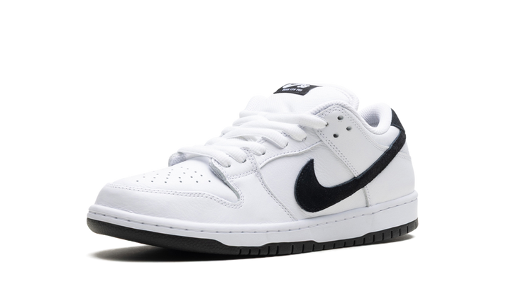 NIKE SB DUNK LOW WHITE BLACK