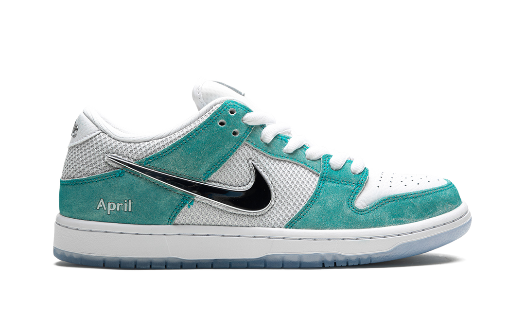 NIKE SB DUNK LOW X APRIL SKATEBOARDS TEAL