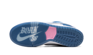 NIKE SB DUNK LOW X BORN X RAISED WHITE BLUE — Stock