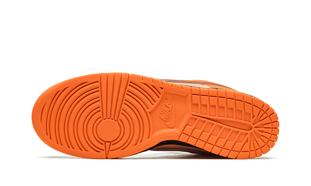 NIKE SB DUNK LOW X CONCEPTS ORANGE LOBSTER — Stock 