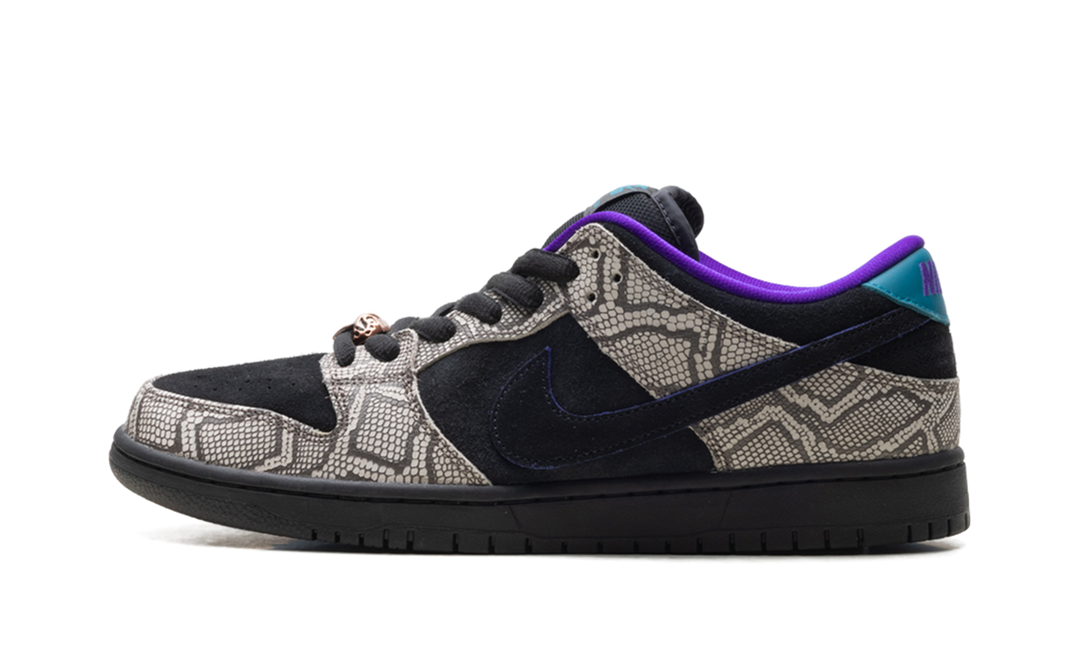 NIKE SB DUNK LOW X DASHAWN JORDAN BRIGHT SPRUCE