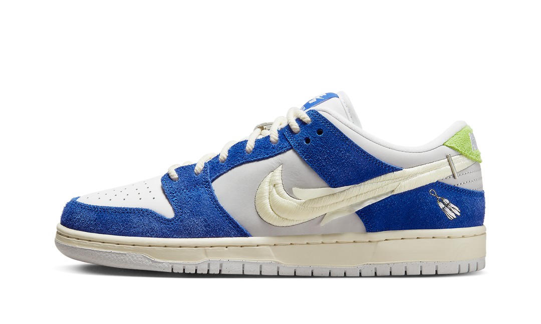 NIKE SB DUNK LOW X FLY STREETWEAR BLUE