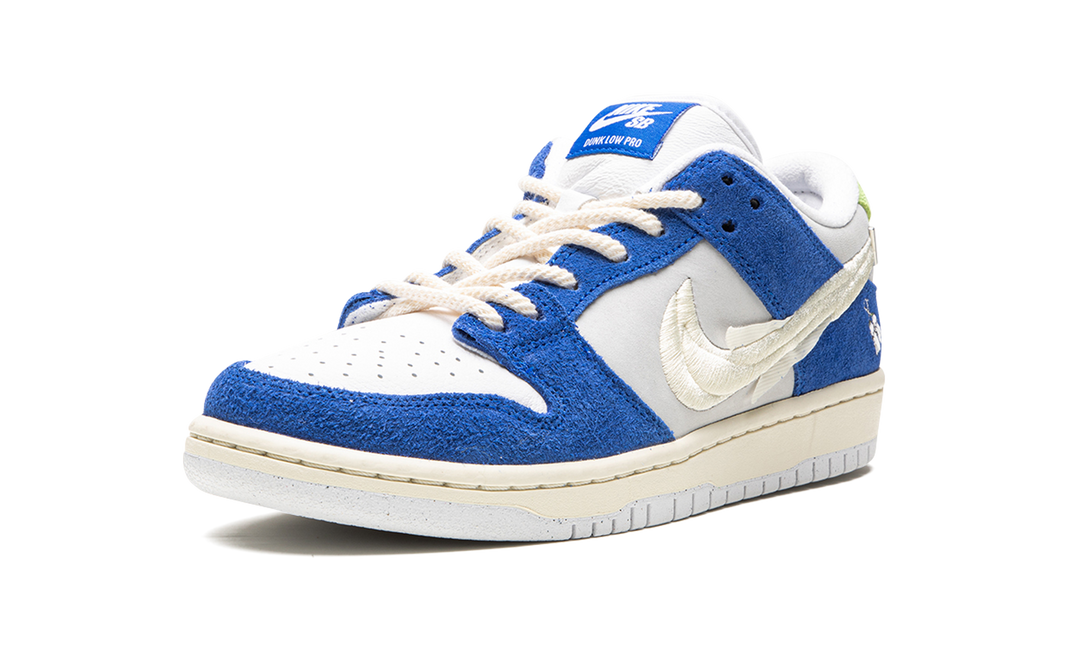 NIKE SB DUNK LOW X FLY STREETWEAR BLUE