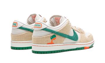 NIKE SB DUNK LOW X JARRITOS GREEN WHITE — Stock