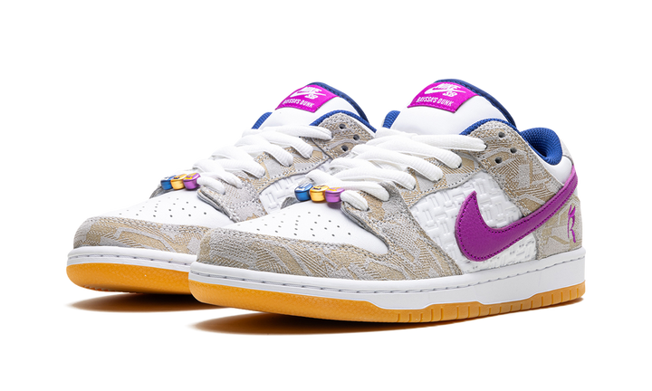 NIKE SB DUNK LOW X RAYSSA LEAL