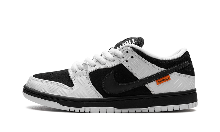 NIKE SB DUNK LOW X TIGHTBOOTH WHITE BLACK