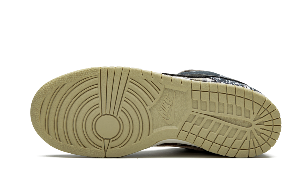NIKE SB DUNK LOW X TRAVIS SCOTT (REGULAR BOX)