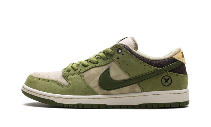 NIKE SB DUNK LOW X YUTO MATCHA