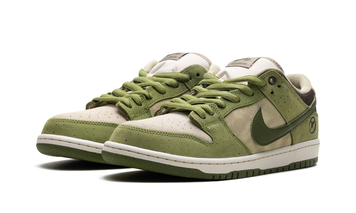 NIKE SB DUNK LOW X YUTO MATCHA