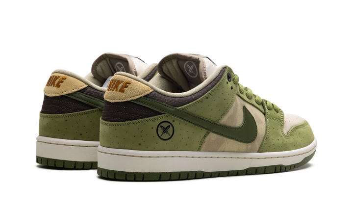 NIKE SB DUNK LOW X YUTO MATCHA