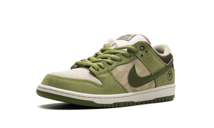 NIKE SB DUNK LOW X YUTO MATCHA