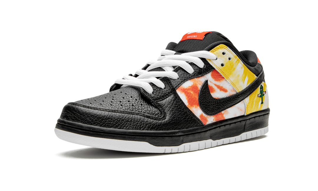 NIKE SB DUNK RAYGUN BLACK TIE-DYE