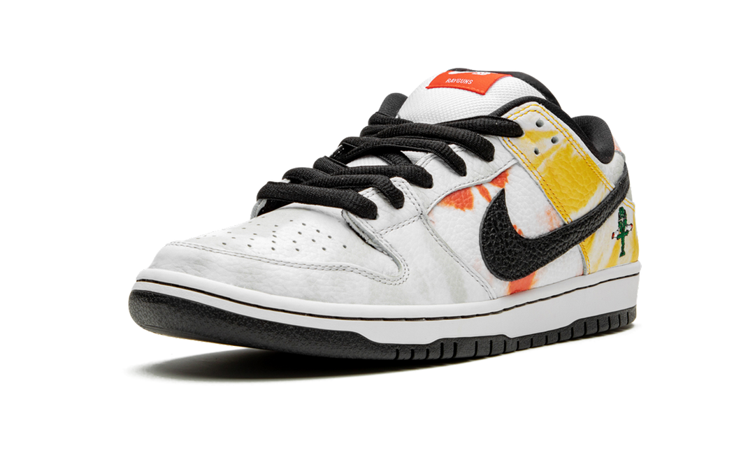 NIKE SB DUNK RAYGUN WHITE TIE-DYE