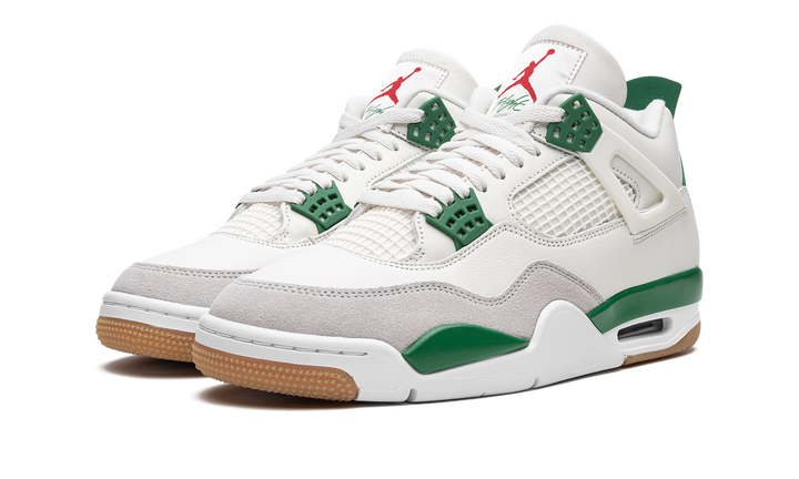 AIR JORDAN 4 RETRO X NIKE SB &