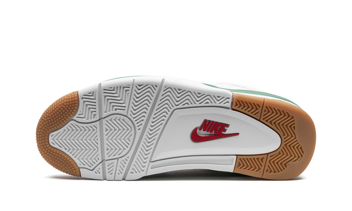 AIR JORDAN 4 RETRO X NIKE SB &
