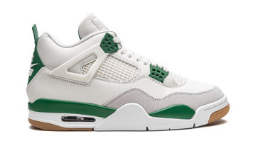 AIR JORDAN 4 RETRO X NIKE SB 'PINE GREEN' — Stock