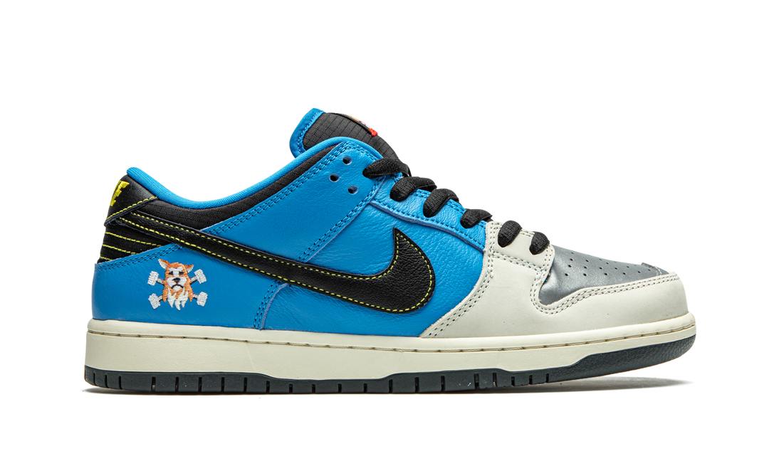 NIKE SB X INSTANT SKATEBOARDS DUNK LOW