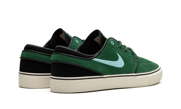 NIKE SB ZOOM JANOSKI OG+ GORGE — Stock