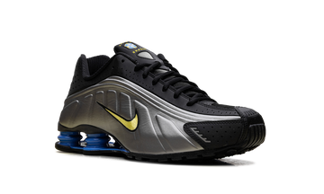 NIKE SHOX R4 BRAZIL — Stock