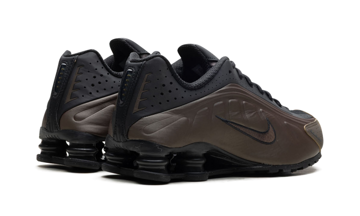 NIKE SHOX R4 IRONSTONE OFF NOIR WOMENS