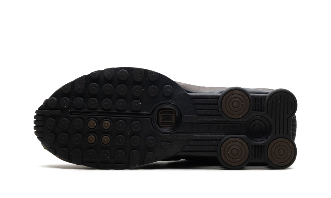 NIKE SHOX R4 IRONSTONE OFF NOIR WOMENS