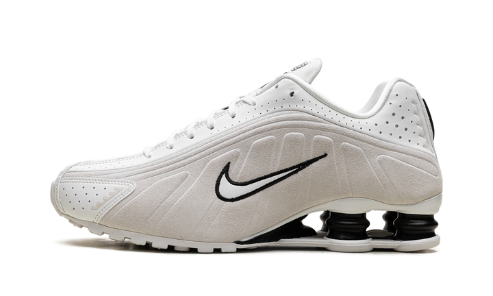 NIKE SHOX R4 WHITE BLACK SUEDE WOMENS