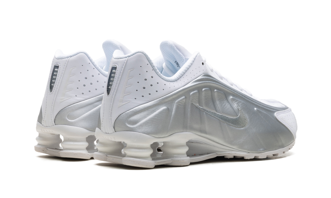 NIKE SHOX R4 WHITE BRIGHT CRIMSON METALLIC SILVER