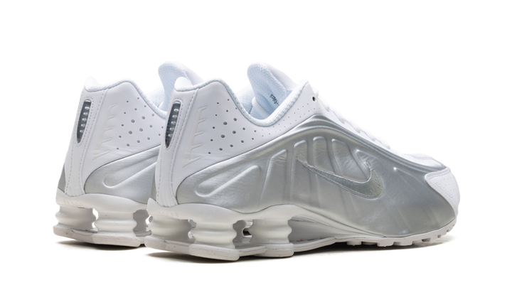 NIKE SHOX R4 WHITE BRIGHT CRIMSON METALLIC SILVER