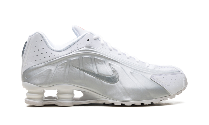 NIKE SHOX R4 WHITE BRIGHT CRIMSON METALLIC SILVER