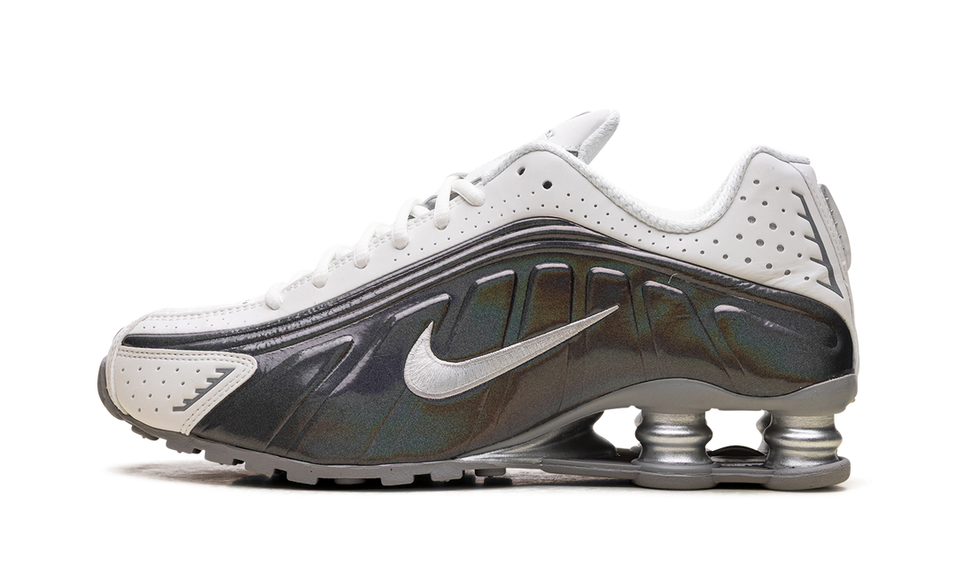 NIKE SHOX R4 WHITE IRIDESCENT WOMENS