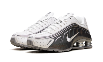 NIKE SHOX R4 WHITE IRIDESCENT WOMENS — Stock