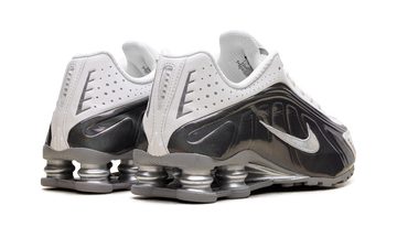 NIKE SHOX R4 WHITE IRIDESCENT WOMENS — Stock