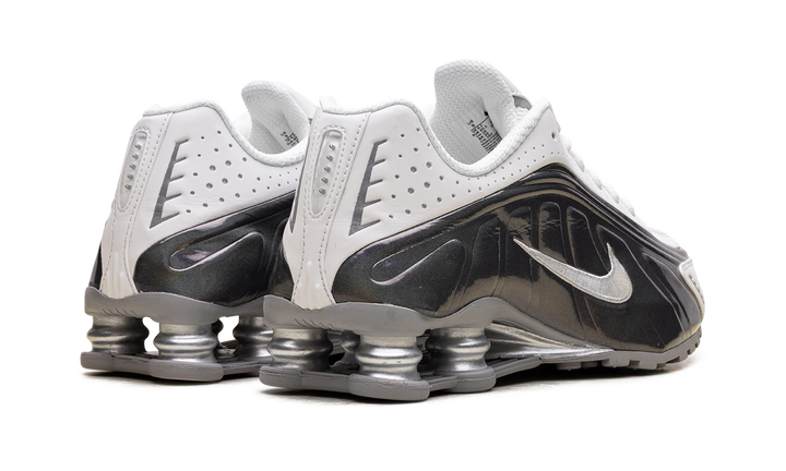 NIKE SHOX R4 WHITE IRIDESCENT WOMENS